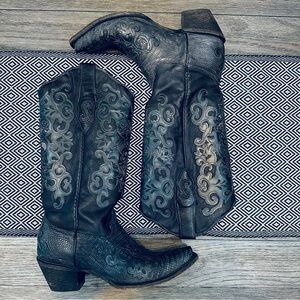 Corral Ladies Lizard and Black Leather Overlay Snip Toe Boots Size 8 EUC